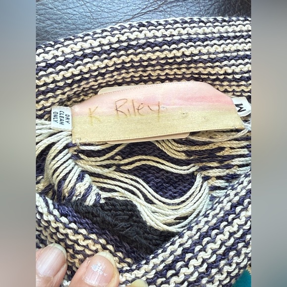 Vintage K. Riley 80s/90s Abstract Art Sweater – Bold Striped Knit –SzM/L
– Rare - Picture 6 of 7